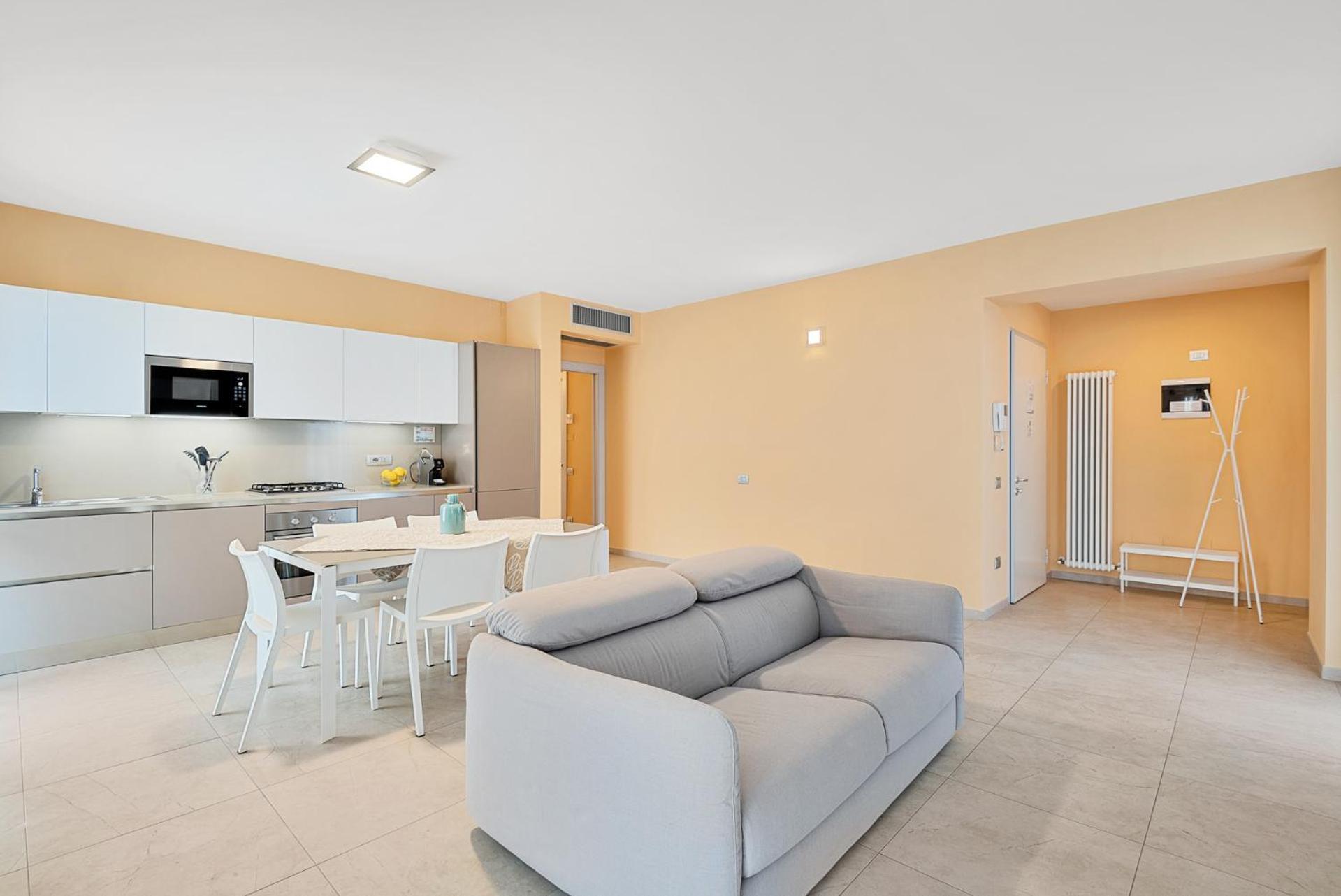 Levante Appartamento Di Pregio, Terrazza E Vista Panoramica Sul Mare E La Citta ヴィアレッジョ エクステリア 写真