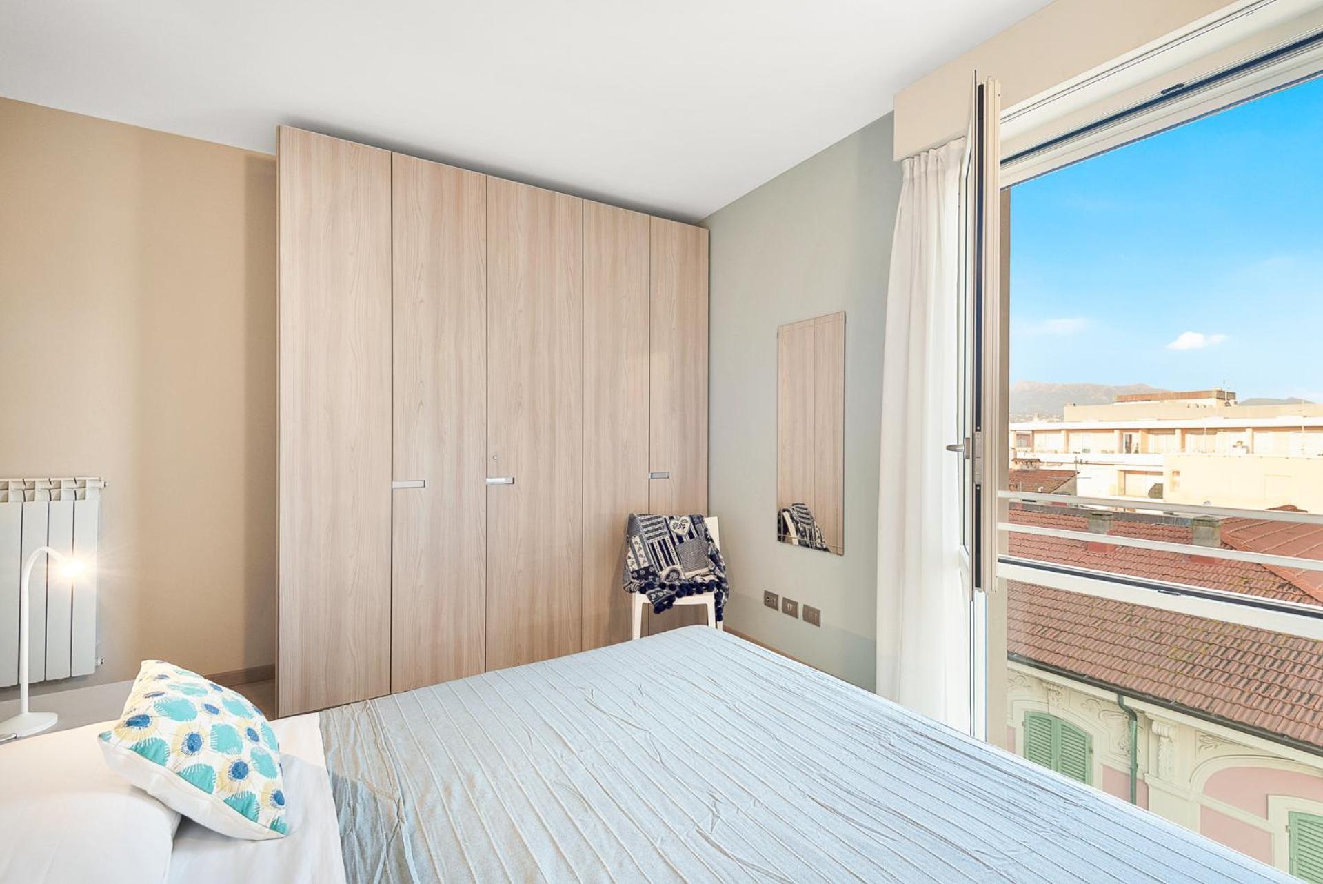Levante Appartamento Di Pregio, Terrazza E Vista Panoramica Sul Mare E La Citta ヴィアレッジョ エクステリア 写真