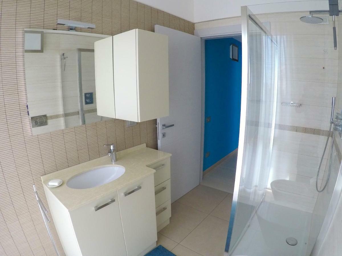 Levante Appartamento Di Pregio, Terrazza E Vista Panoramica Sul Mare E La Citta ヴィアレッジョ エクステリア 写真