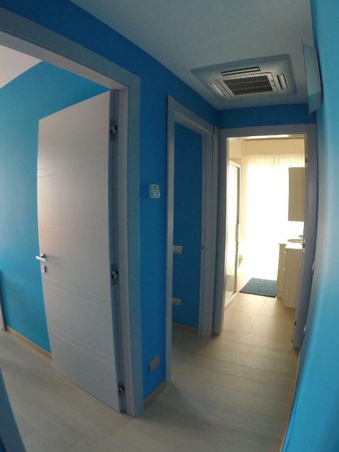 Levante Appartamento Di Pregio, Terrazza E Vista Panoramica Sul Mare E La Citta ヴィアレッジョ エクステリア 写真